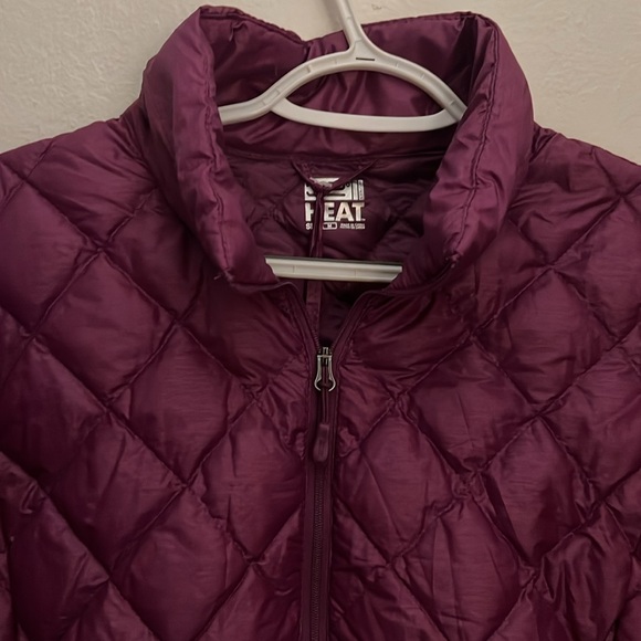 32 Degrees Purple Lightweight Puffer Shell Jacket (Packable with bag attached) - Picture 2 of 5